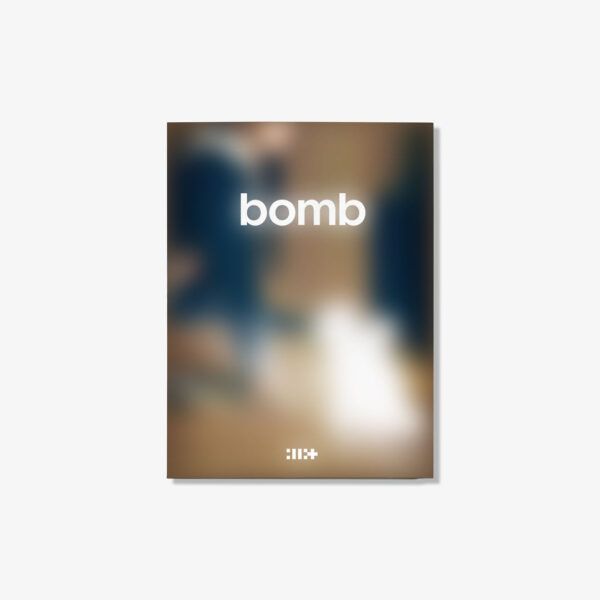 bomb (Versión Weverse Albums)