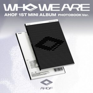 WHO WE ARE (Versión Photobook)